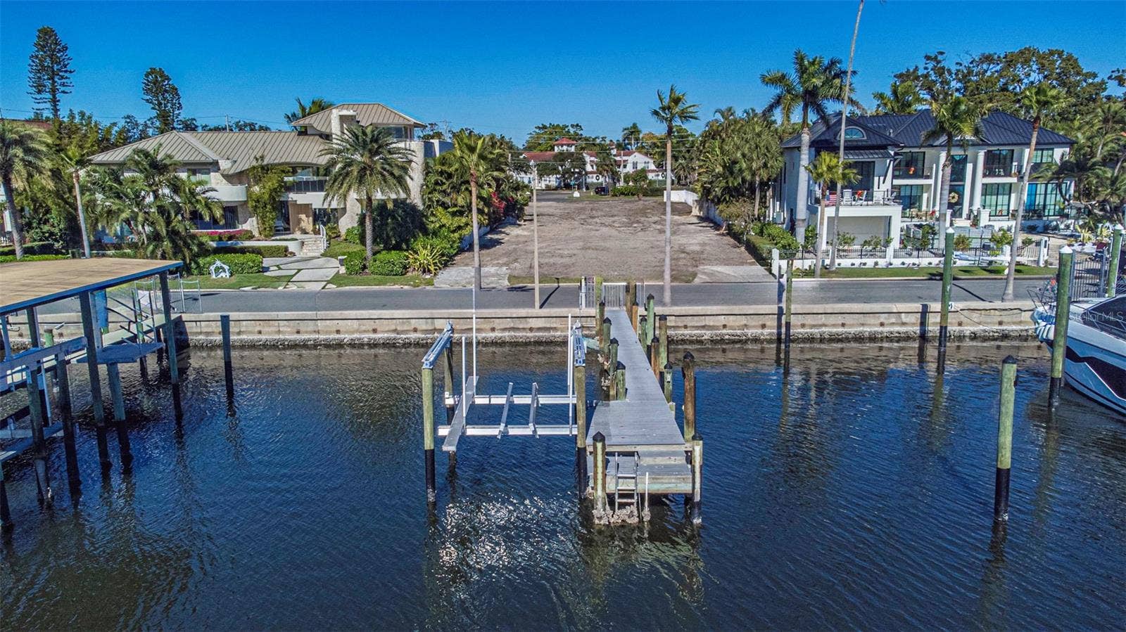 105 ESTADO WAY NE, St Petersburg, FL 33704 105 ESTADO WAY NE, St Petersburg, FL 33704