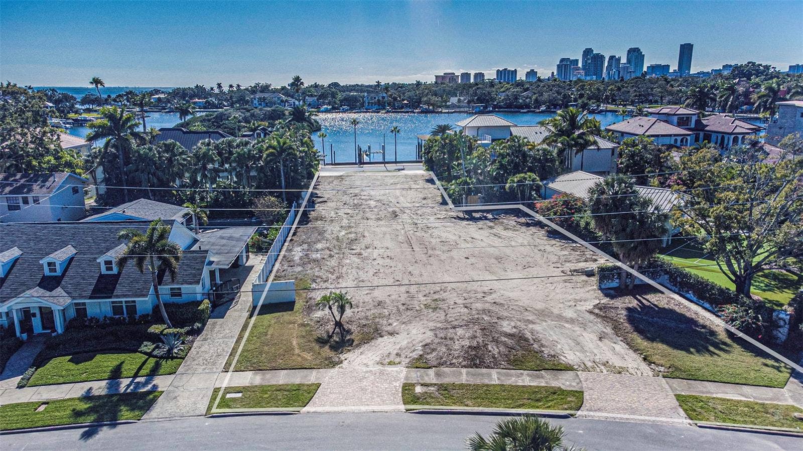 105 ESTADO WAY NE, St Petersburg, FL 33704 105 ESTADO WAY NE, St Petersburg, FL 33704