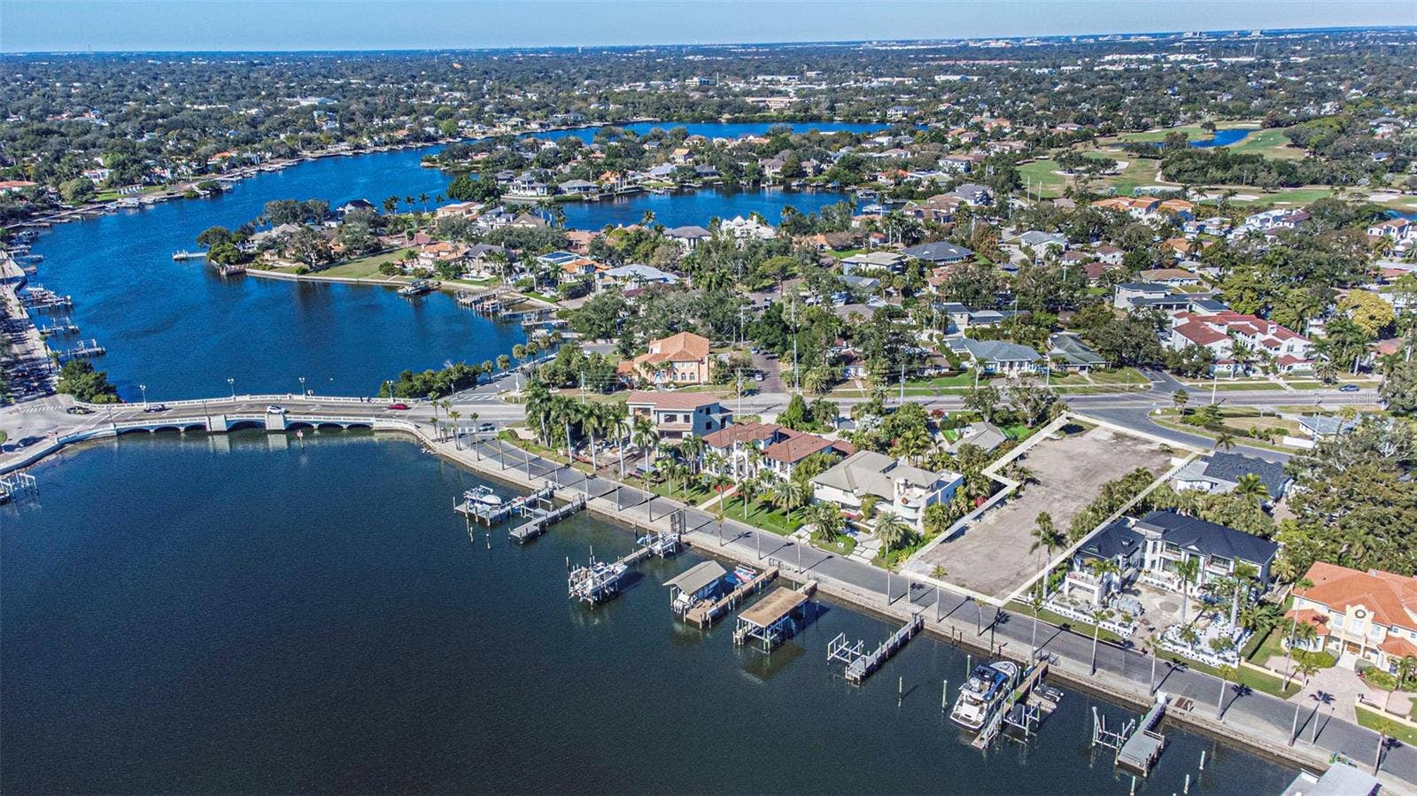 140 BRIGHTWATERS BOULEVARD NE, St Petersburg, FL 33704 140 BRIGHTWATERS BOULEVARD NE, St Petersburg, FL 33704