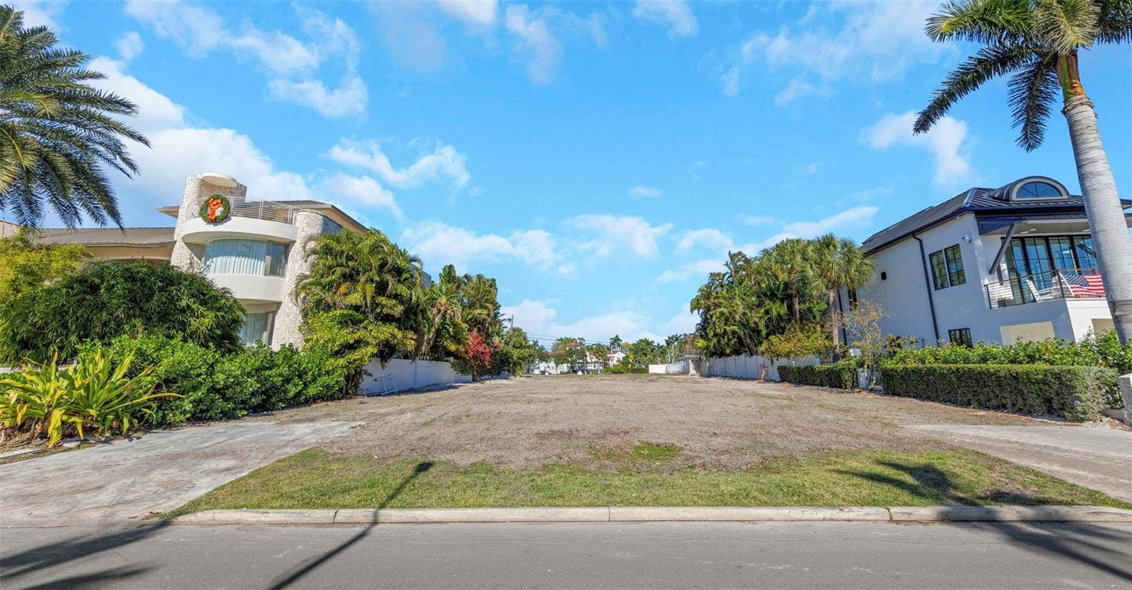 140 BRIGHTWATERS BOULEVARD NE, St Petersburg, FL 33704 140 BRIGHTWATERS BOULEVARD NE, St Petersburg, FL 33704