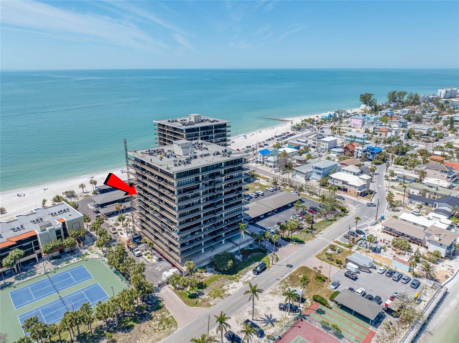 7600 BAYSHORE DRIVE, #703A, Treasure Island, FL 33706 7600 BAYSHORE DRIVE, #703A, Treasure Island, FL 33706