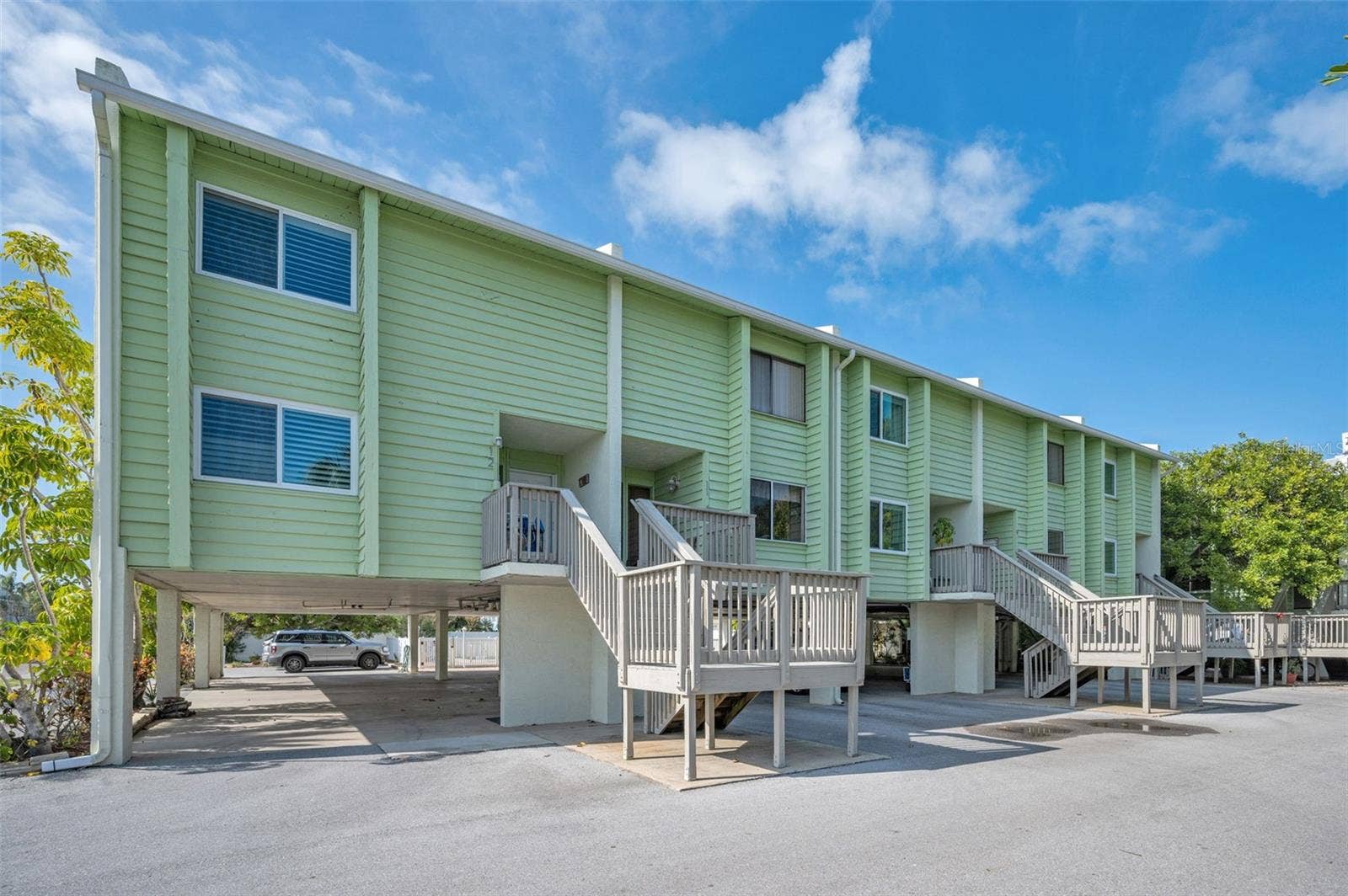 318 Windrush Boulevard, #10, Indian Rocks Beach, FL 33785 | MLS # TB8461723