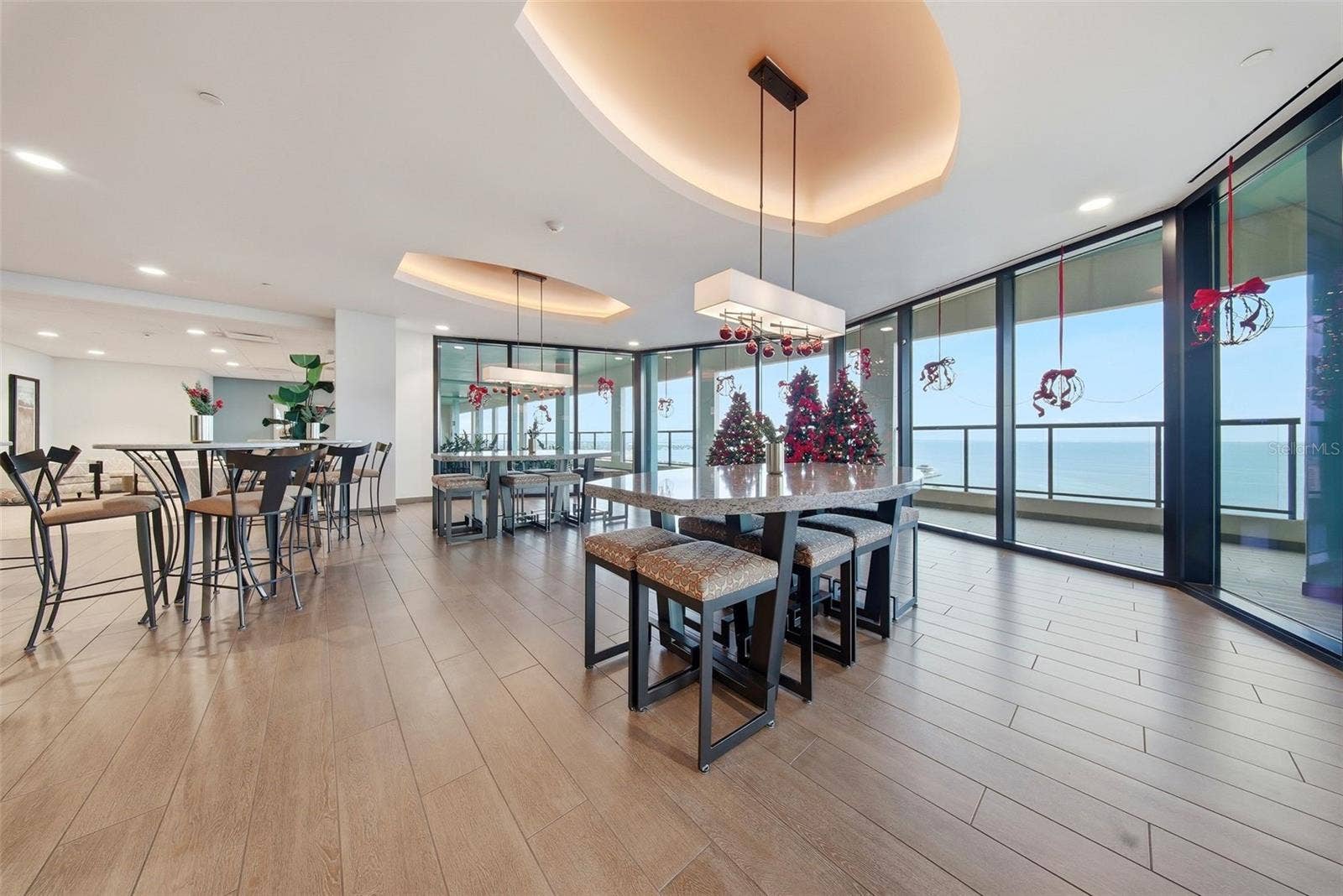1 BEACH DRIVE SE, #1610, St Petersburg, FL 33701 1 BEACH DRIVE SE, #1610, St Petersburg, FL 33701