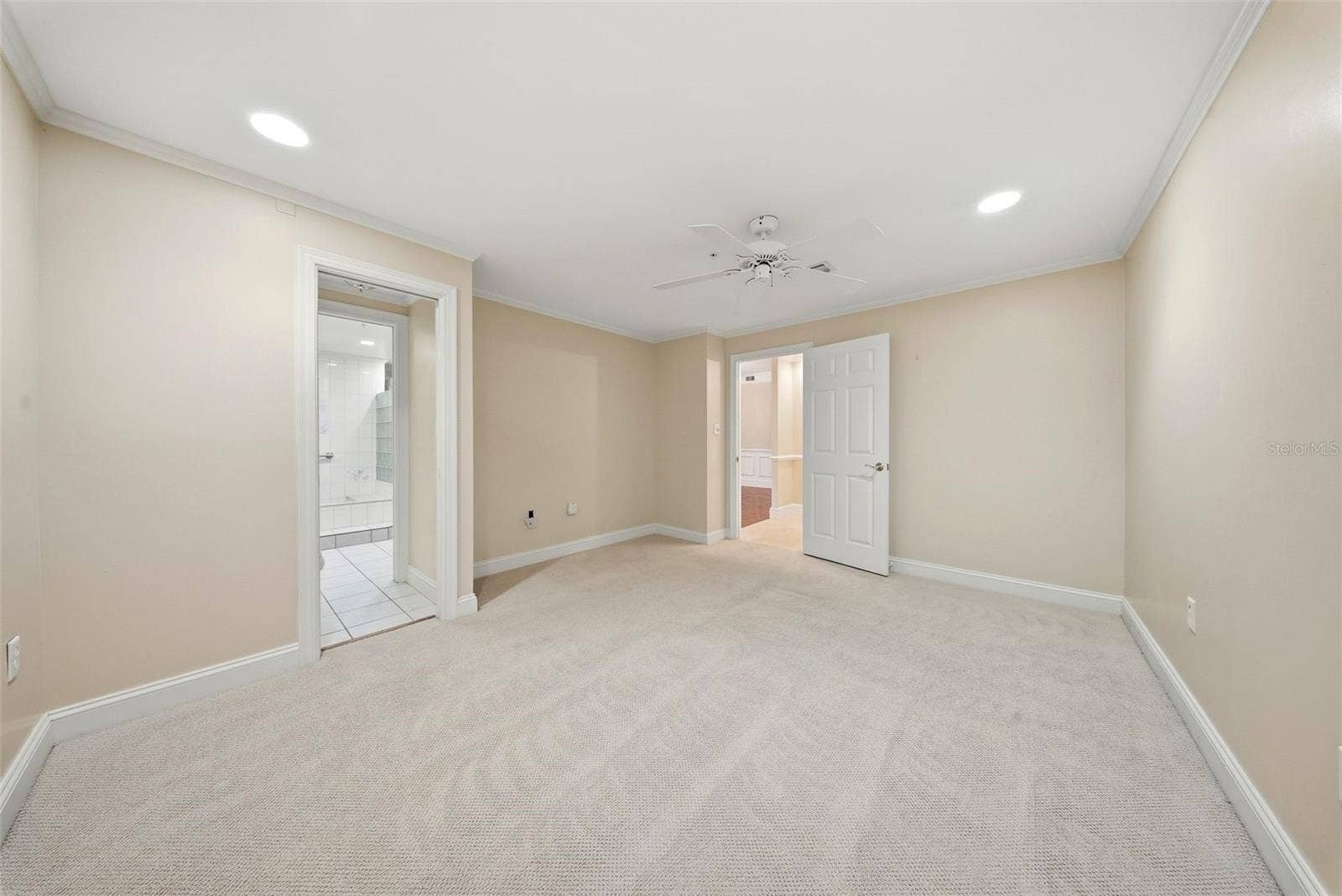 1 BEACH DRIVE SE, #1610, St Petersburg, FL 33701 1 BEACH DRIVE SE, #1610, St Petersburg, FL 33701