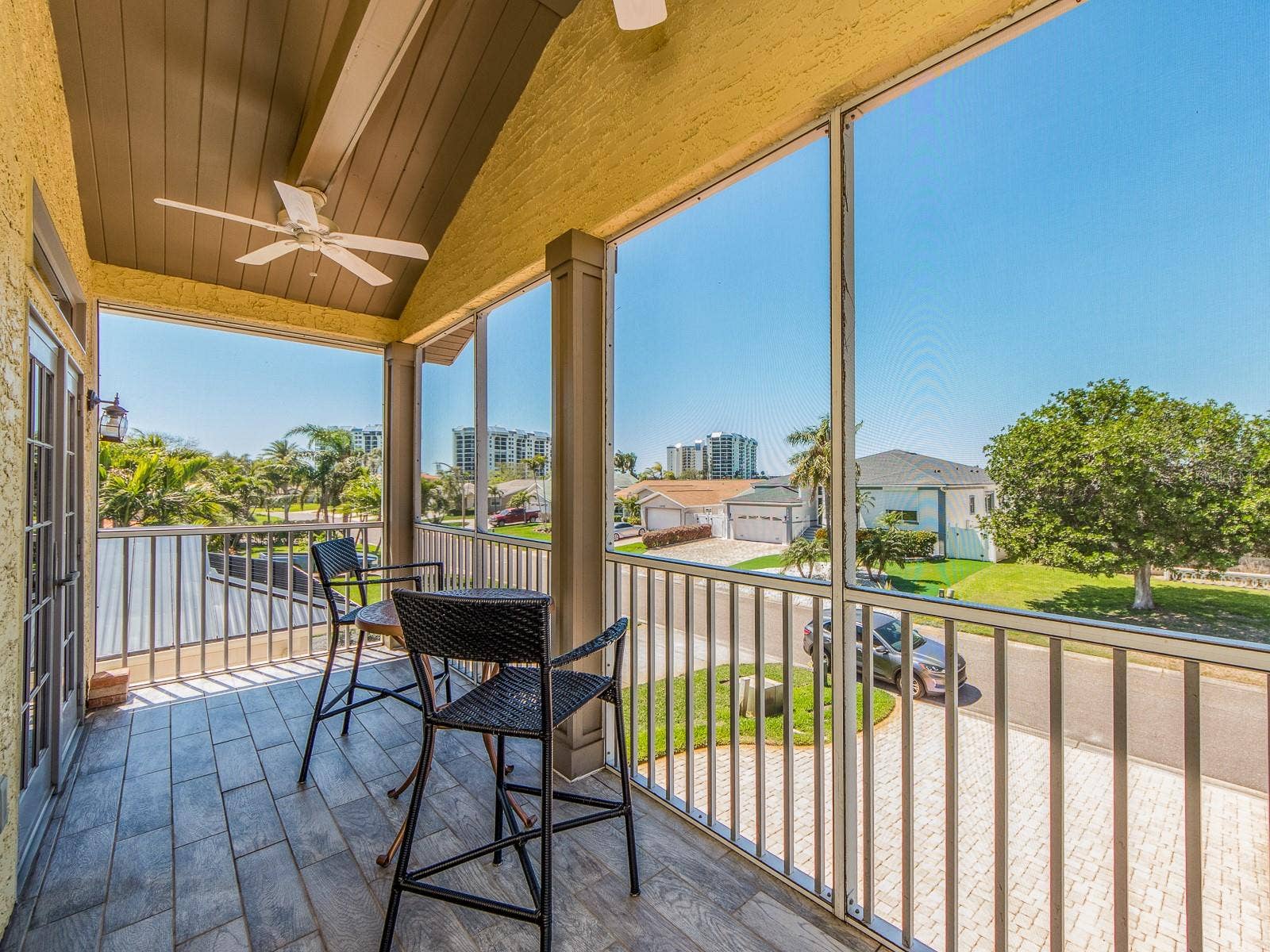 1140 81ST STREET S, St Petersburg, FL 33707 Second floor balcony