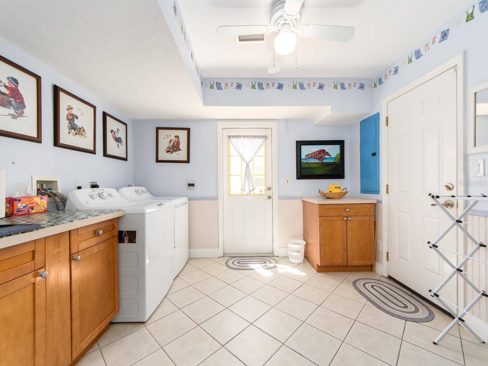 1140 81ST STREET S, St Petersburg, FL 33707 First floor laundry