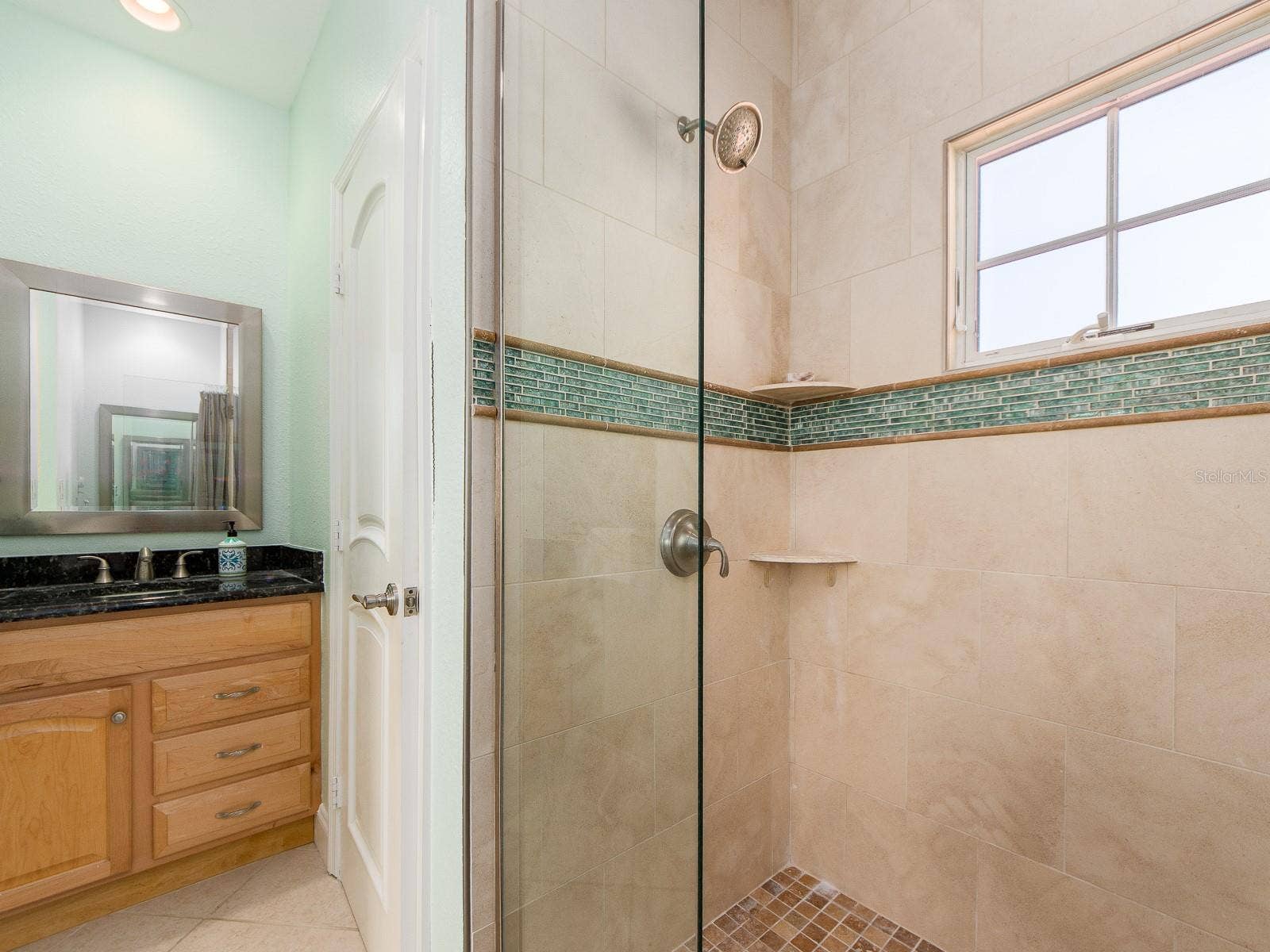 1140 81ST STREET S, St Petersburg, FL 33707 Upper bathroom