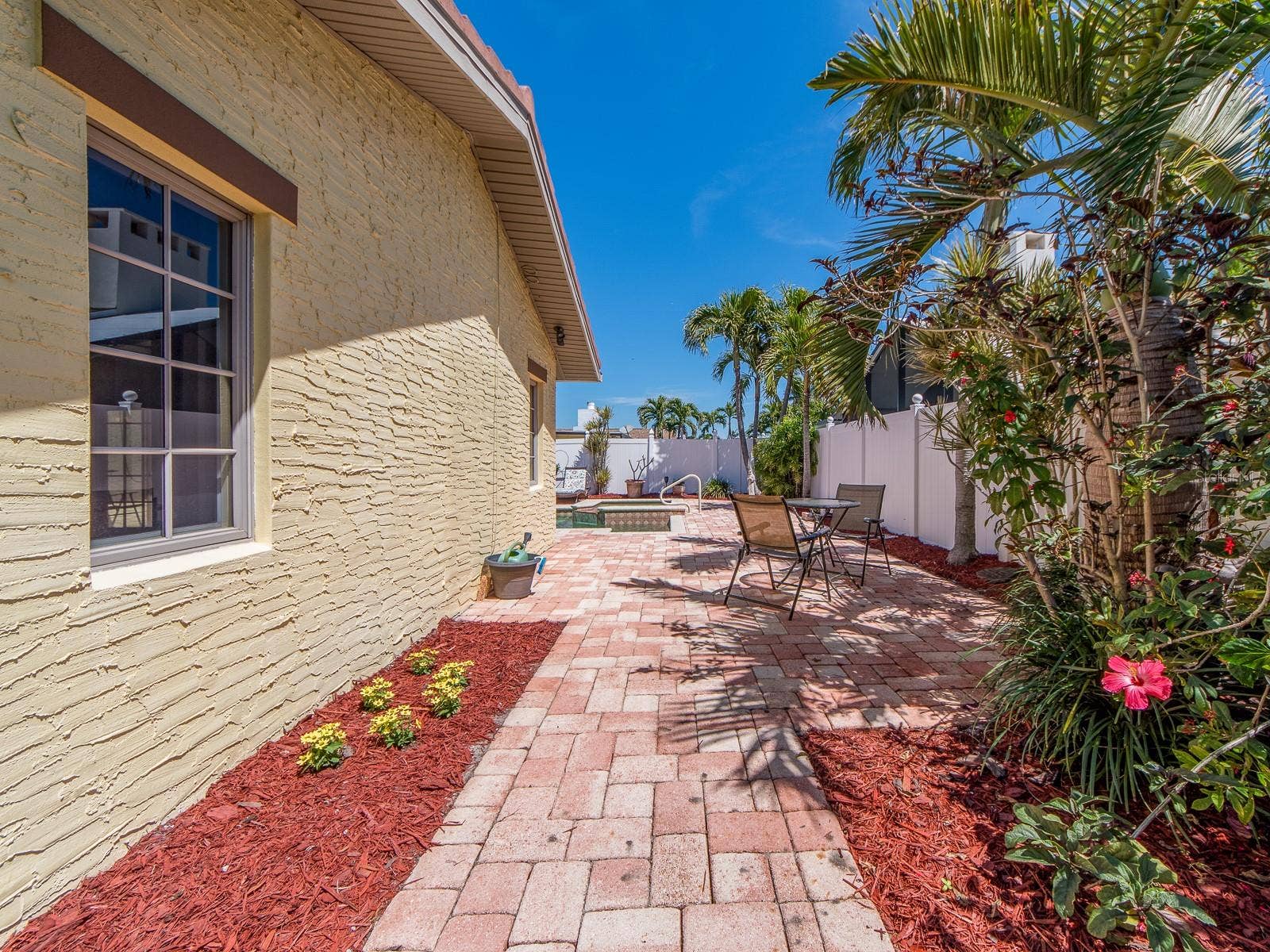 1140 81ST STREET S, St Petersburg, FL 33707 1140 81ST STREET S, St Petersburg, FL 33707