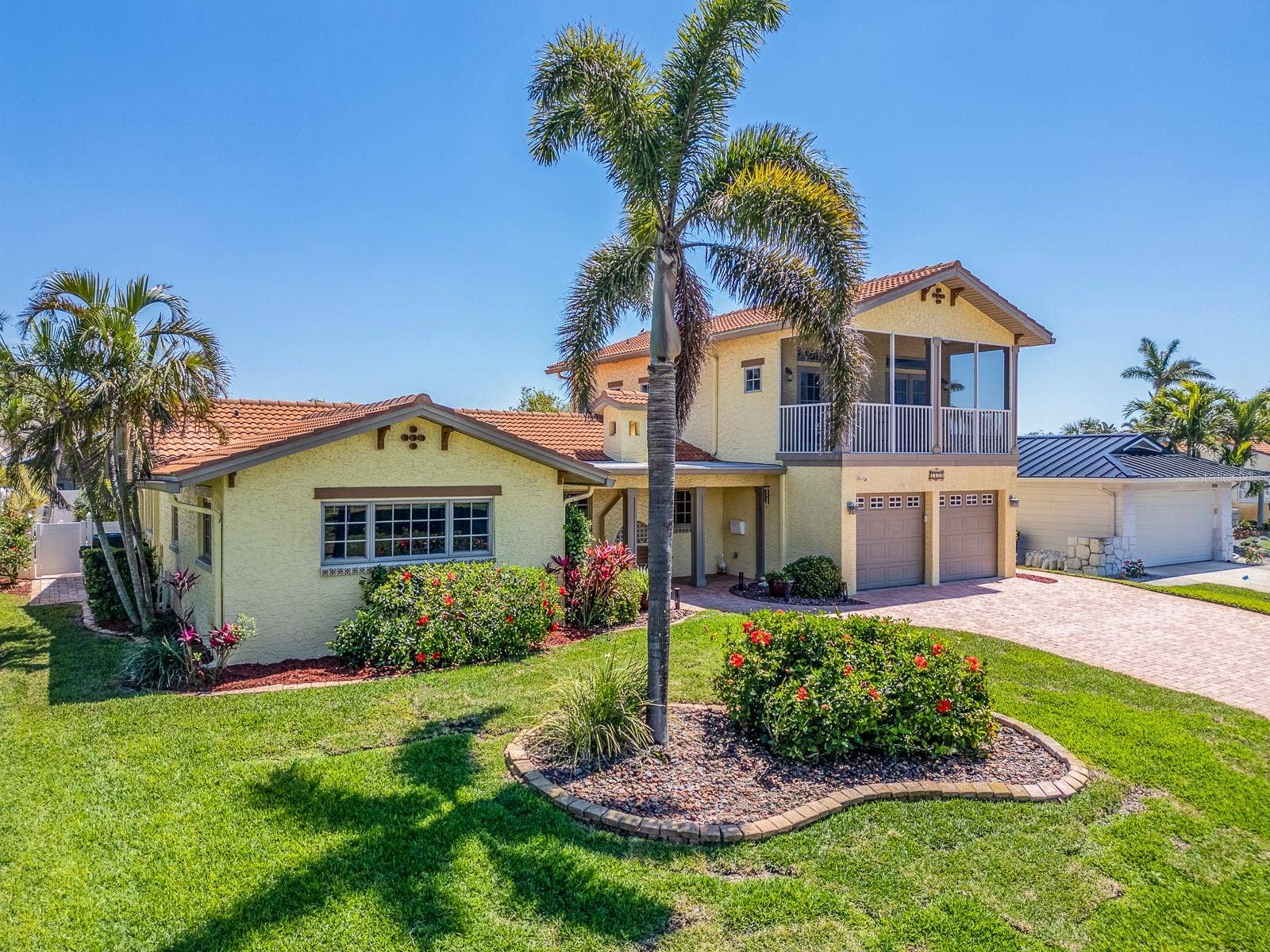 1140 81ST STREET S, St Petersburg, FL 33707 1140 81ST STREET S, St Petersburg, FL 33707