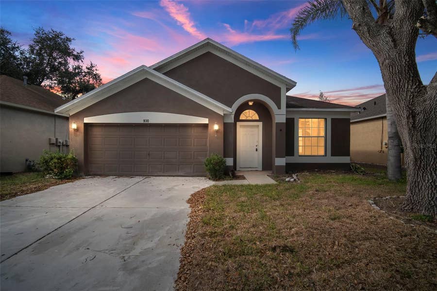 Property photo for 930 GRAND CANYON DRIVE, Valrico, FL