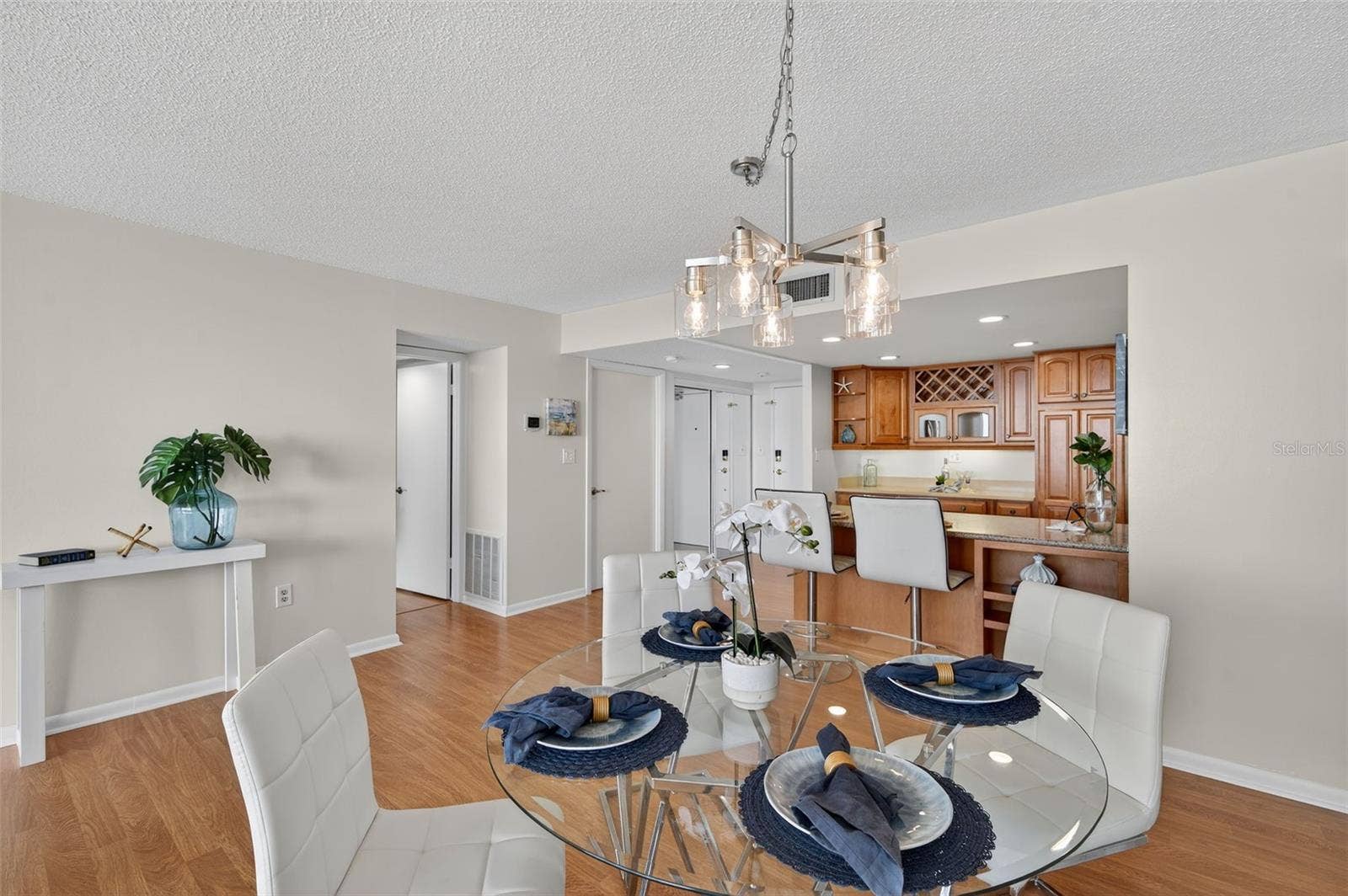 7600 BAYSHORE DRIVE, #902, Treasure Island, FL 33706