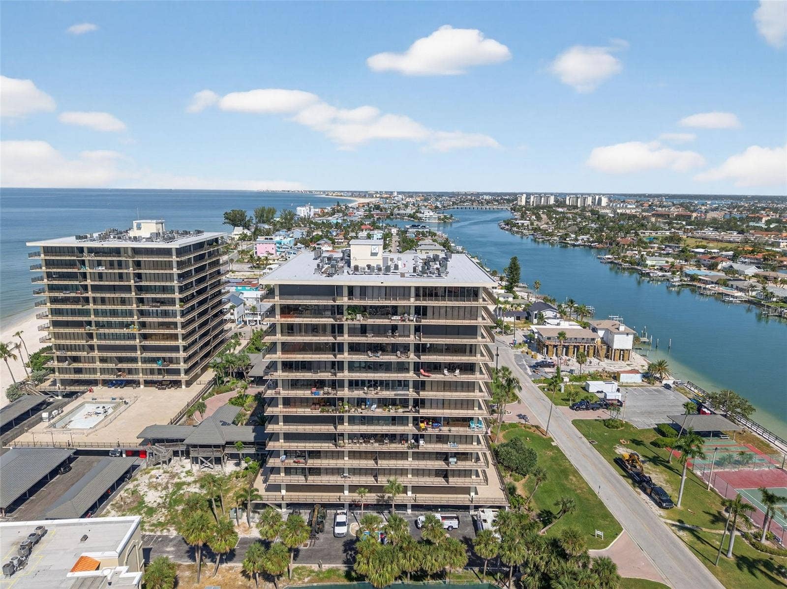 7600 BAYSHORE DRIVE, #902, Treasure Island, FL 33706