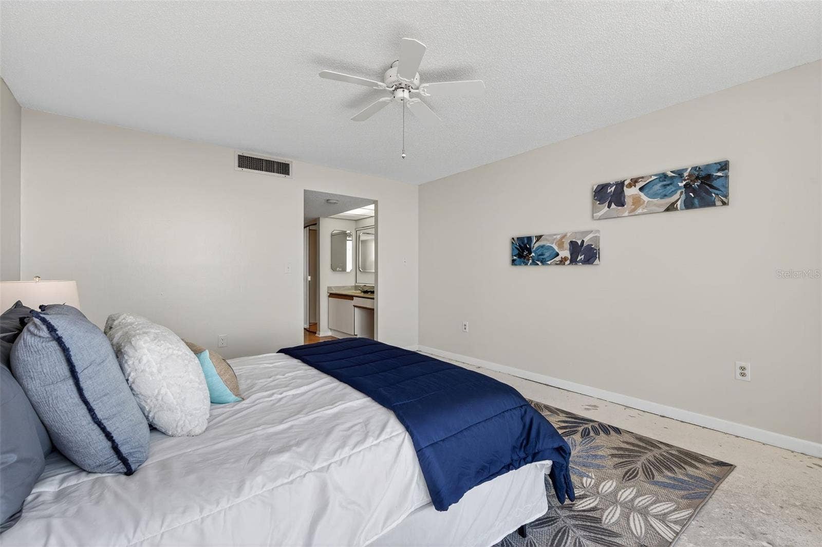 7600 BAYSHORE DRIVE, #902, Treasure Island, FL 33706