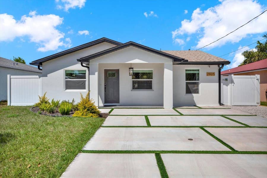 Property photo for Tampa, FL