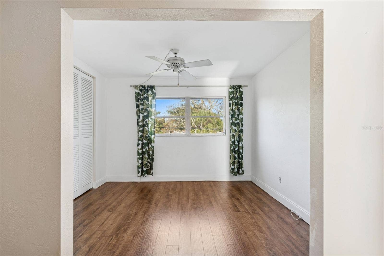 4565 DUHME ROAD, #203, St Petersburg, FL 33708 Extended Room