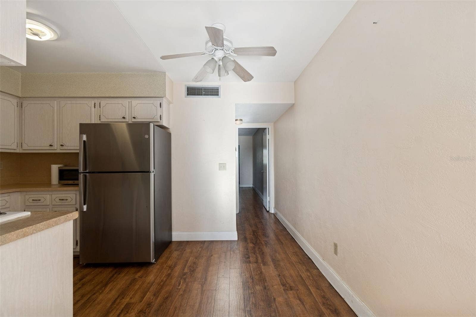4565 DUHME ROAD, #203, St Petersburg, FL 33708 4565 DUHME ROAD, #203, St Petersburg, FL 33708