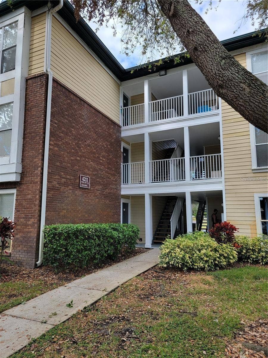 Property photo for 4211 CHATHAM OAK COURT, #113, Tampa, FL