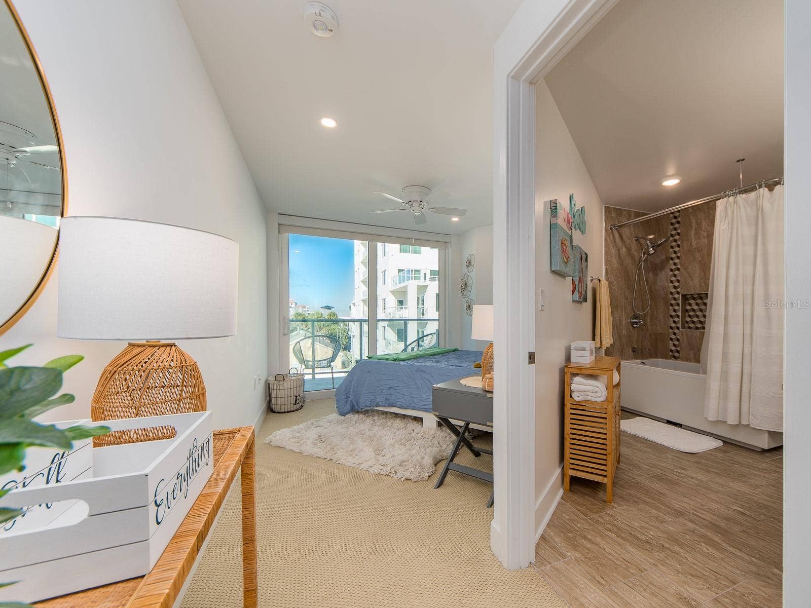 2nd bedroom