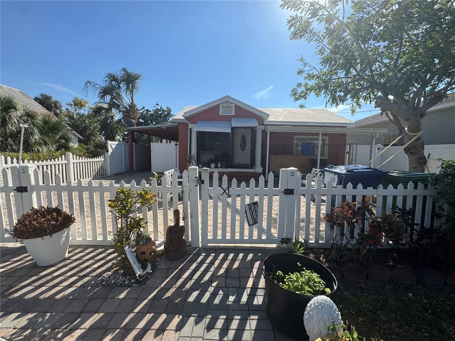 Property photo for 2312 W LA SALLE STREET, Tampa, FL