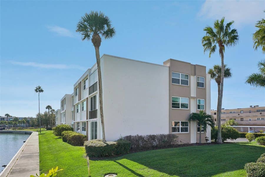 Property photo for 7425 BAY ISLAND DRIVE S, #203, South Pasadena, FL