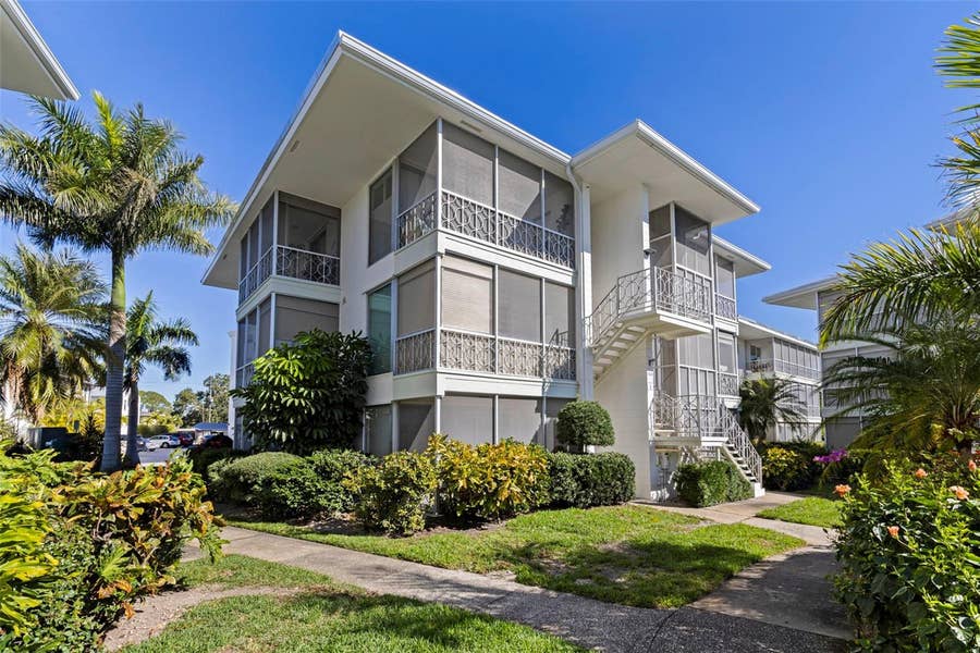 Property photo for 1036 NORTH SHORE DRIVE NE, #1, St Petersburg, FL