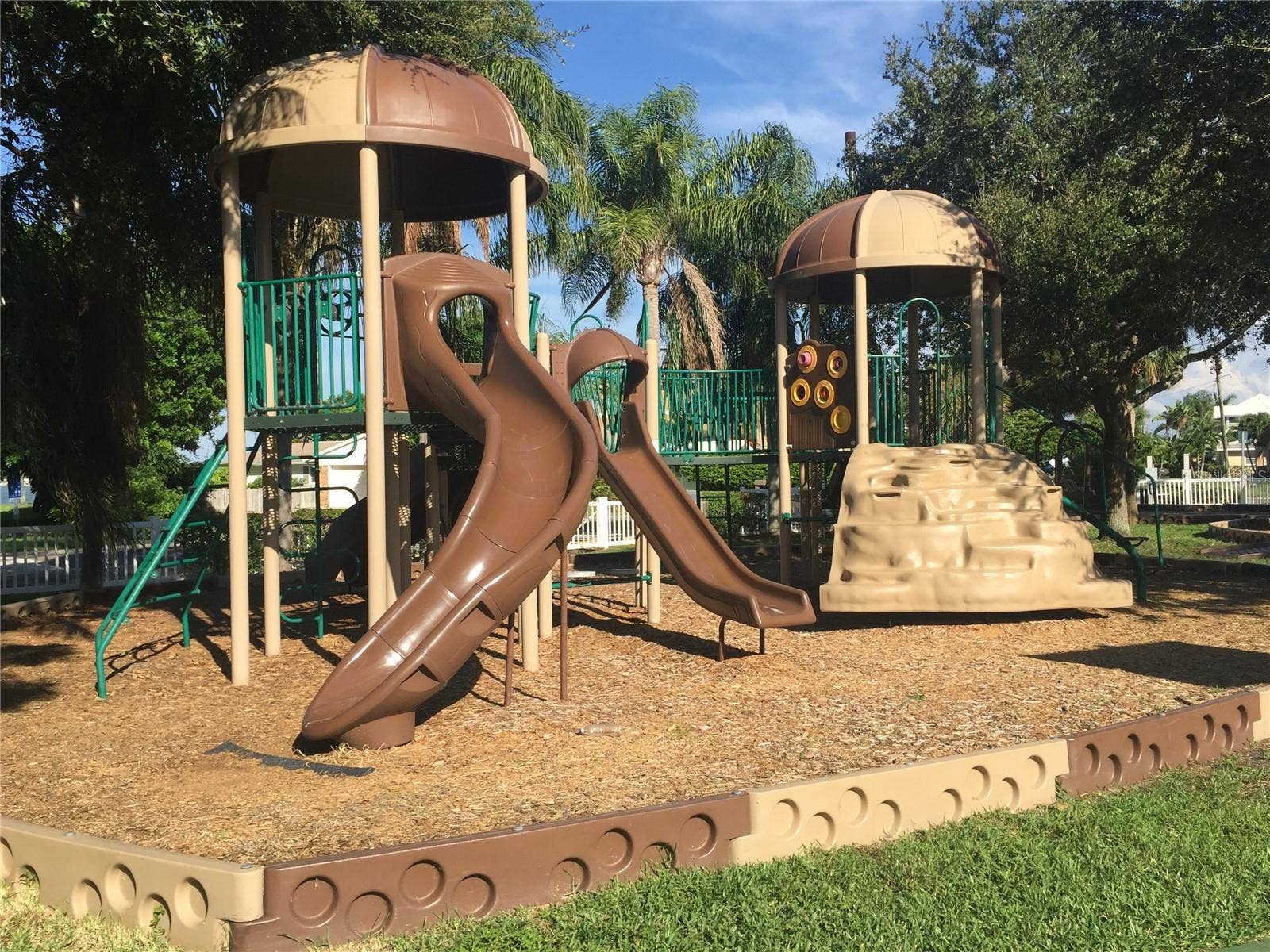 829 E GULF BOULEVARD, #107, Indian Rocks Beach, FL 33785 829 E GULF BOULEVARD, #107, Indian Rocks Beach, FL 33785