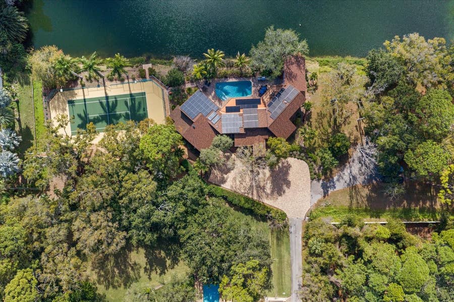 Property photo for 2402 PINE HAMMOCK, Clearwater, FL