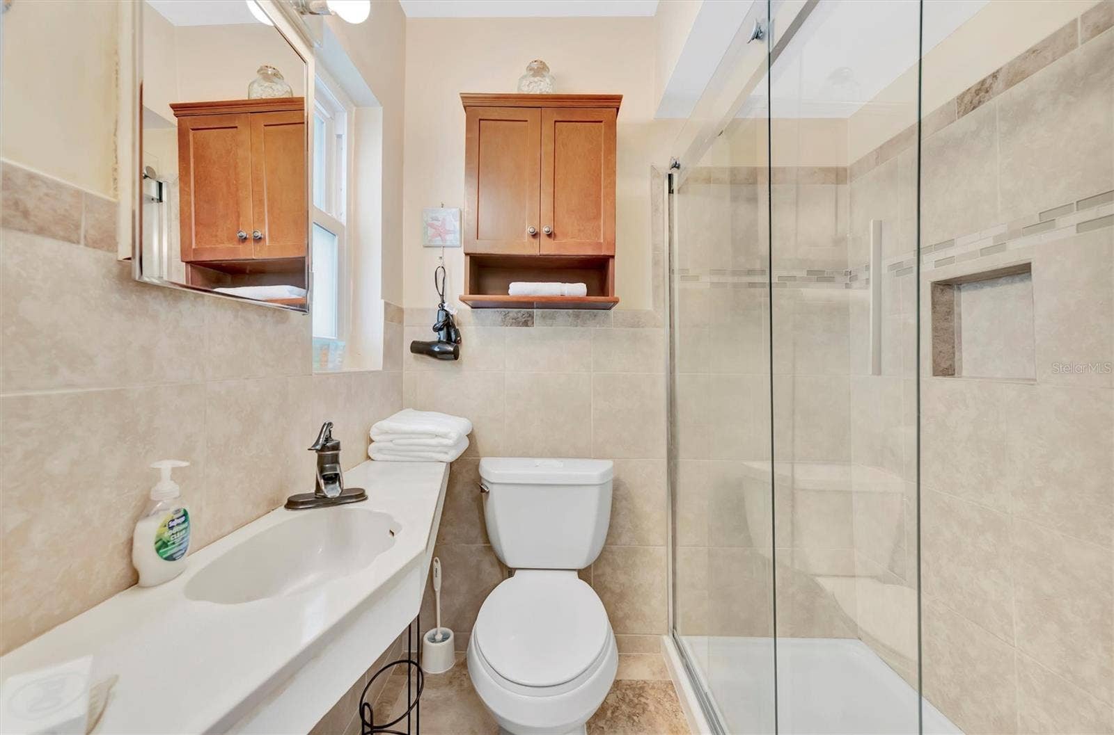 673 BAY ESPLANADE, #204, Clearwater Beach, FL 33767 673 BAY ESPLANADE, #204, Clearwater Beach, FL 33767