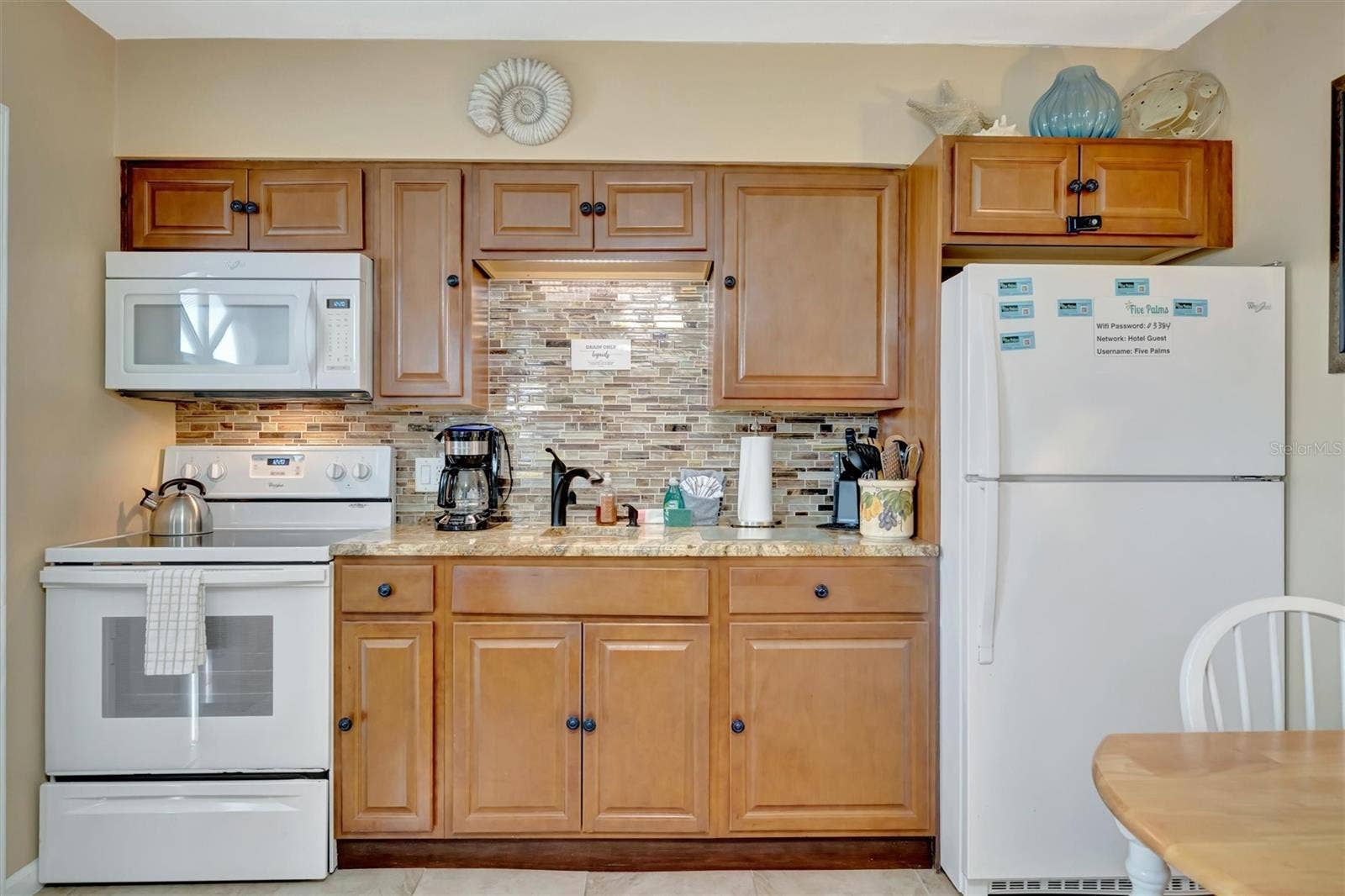 673 BAY ESPLANADE, #204, Clearwater Beach, FL 33767 673 BAY ESPLANADE, #204, Clearwater Beach, FL 33767