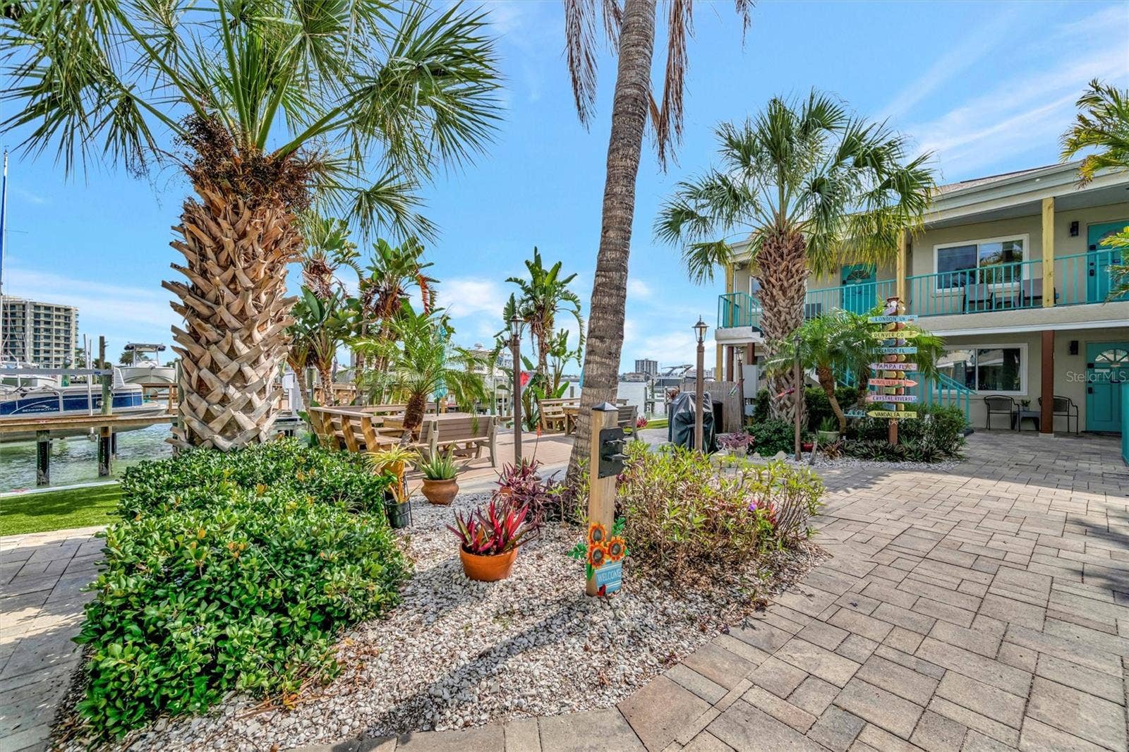 673 BAY ESPLANADE, #204, Clearwater Beach, FL 33767 673 BAY ESPLANADE, #204, Clearwater Beach, FL 33767