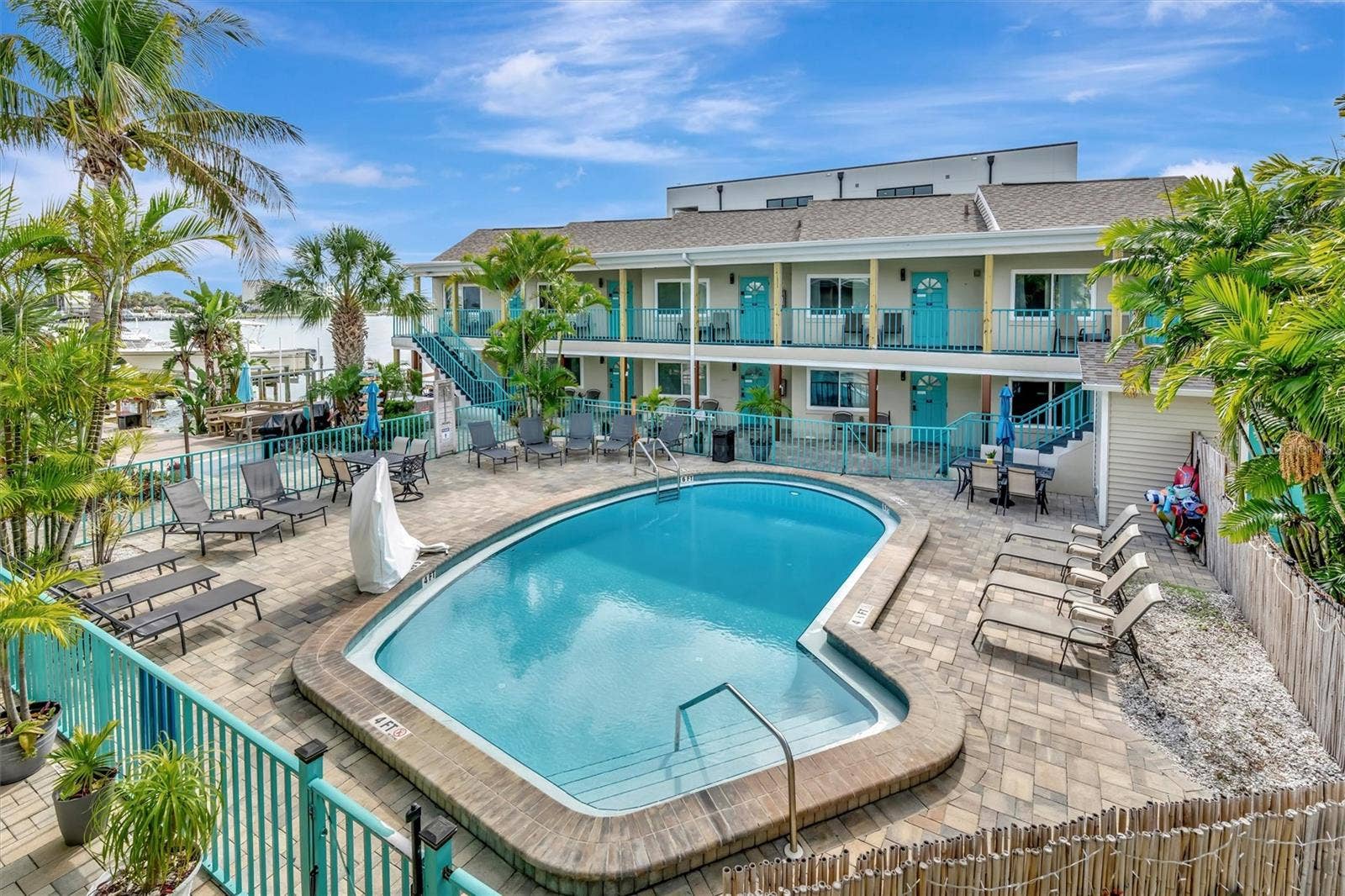 673 BAY ESPLANADE, #204, Clearwater Beach, FL 33767 673 BAY ESPLANADE, #204, Clearwater Beach, FL 33767