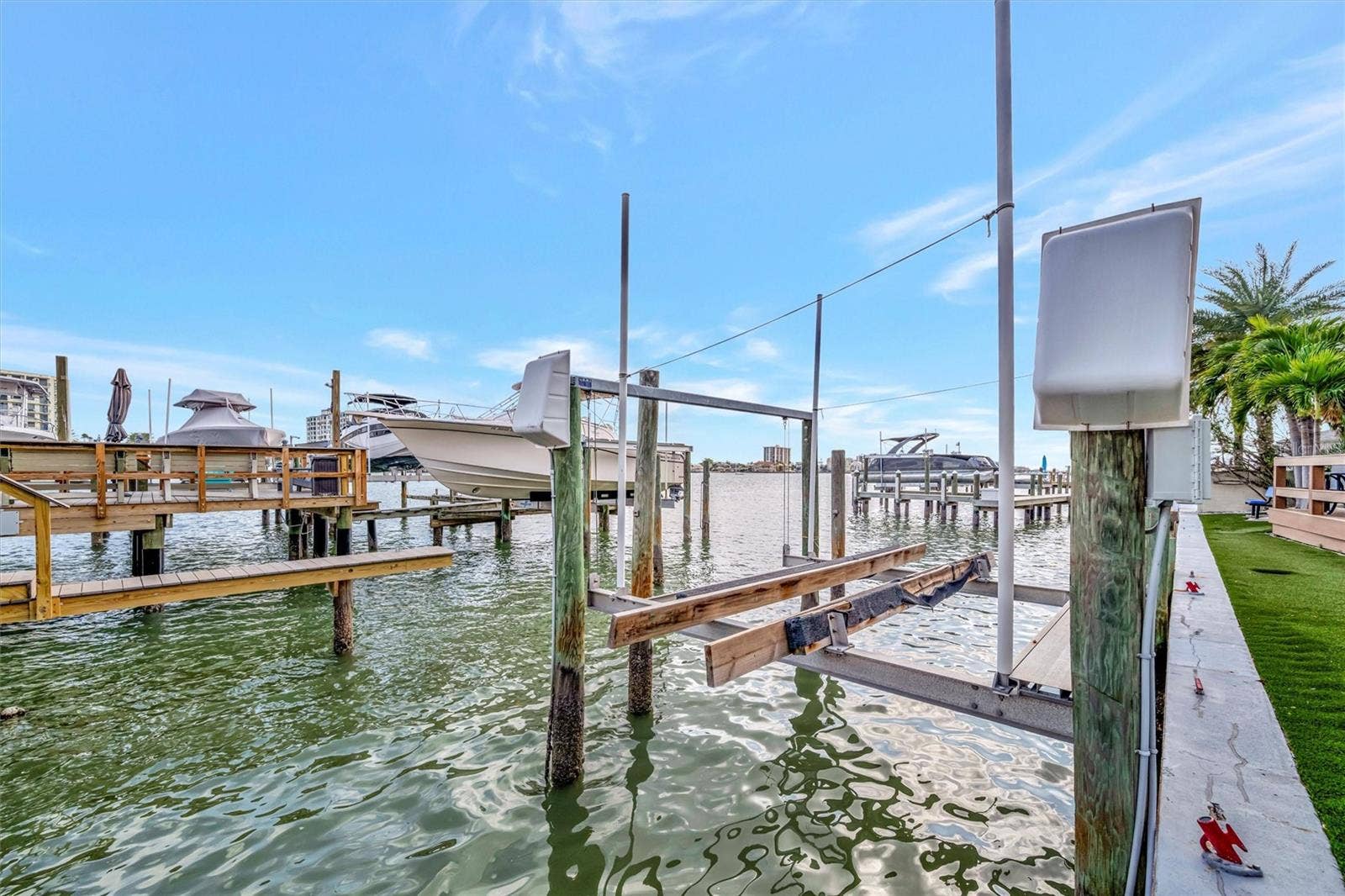 673 BAY ESPLANADE, #204, Clearwater Beach, FL 33767 673 BAY ESPLANADE, #204, Clearwater Beach, FL 33767