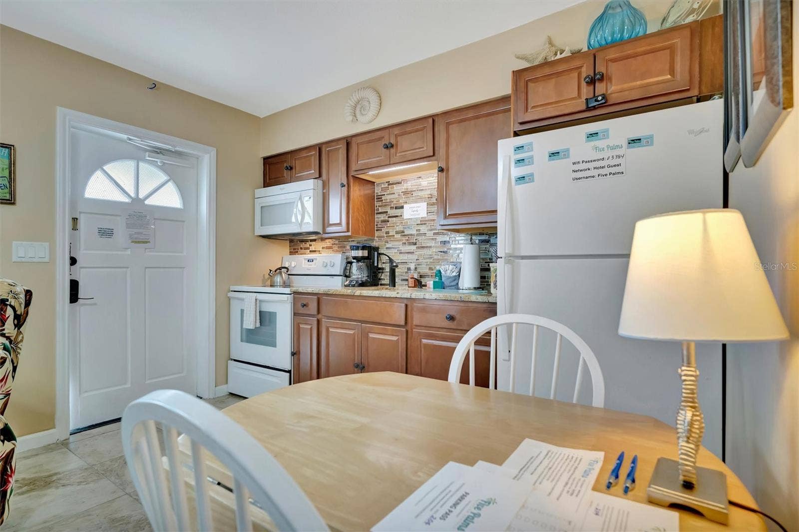 673 BAY ESPLANADE, #204, Clearwater Beach, FL 33767 673 BAY ESPLANADE, #204, Clearwater Beach, FL 33767