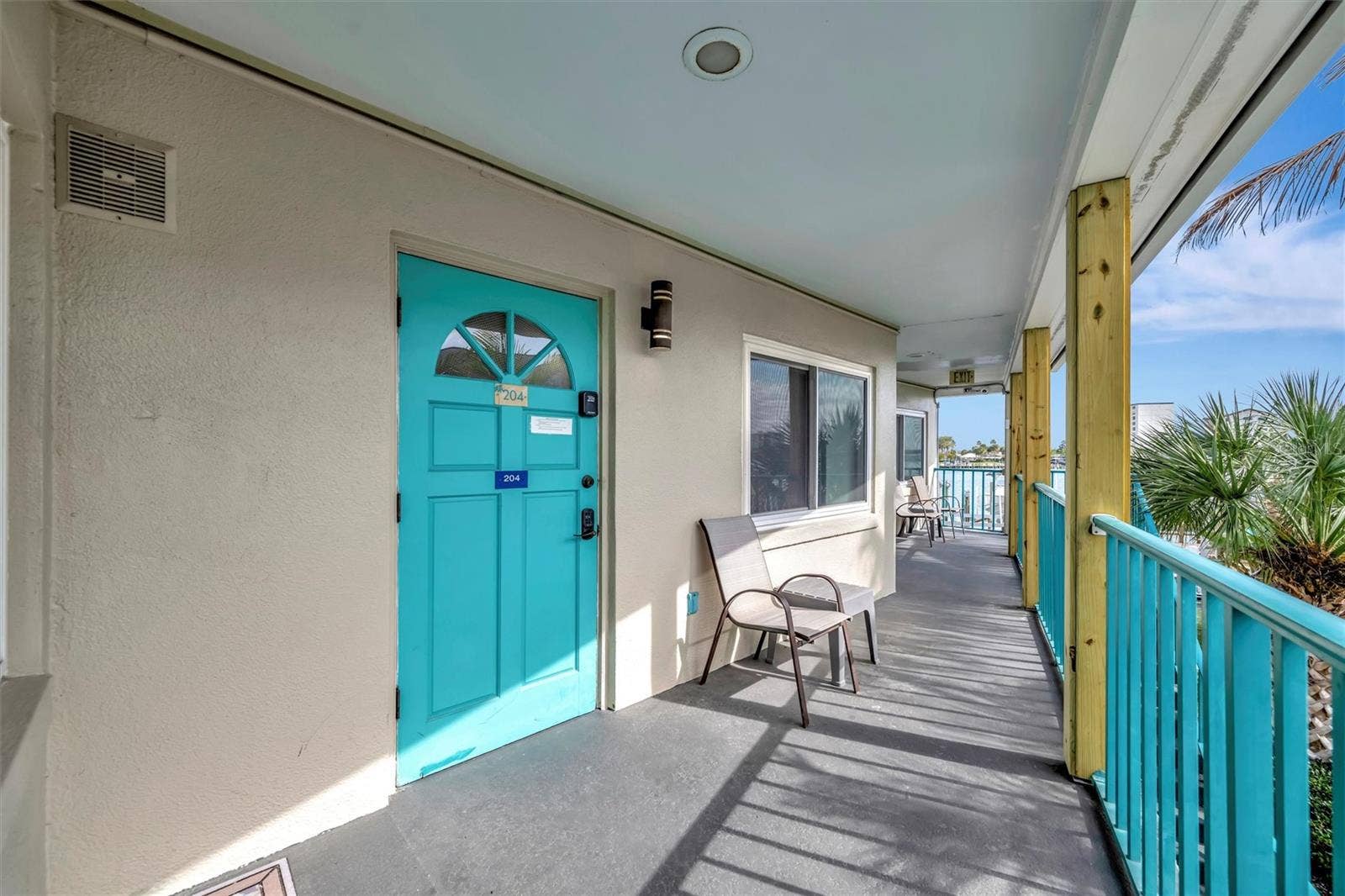 673 BAY ESPLANADE, #204, Clearwater Beach, FL 33767 673 BAY ESPLANADE, #204, Clearwater Beach, FL 33767