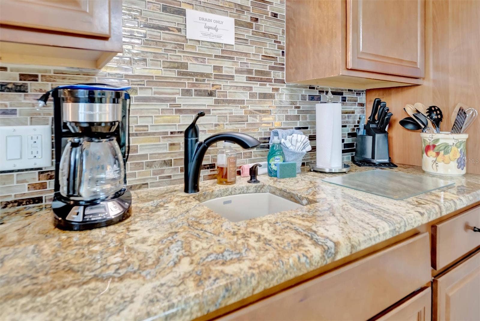 673 BAY ESPLANADE, #204, Clearwater Beach, FL 33767 673 BAY ESPLANADE, #204, Clearwater Beach, FL 33767