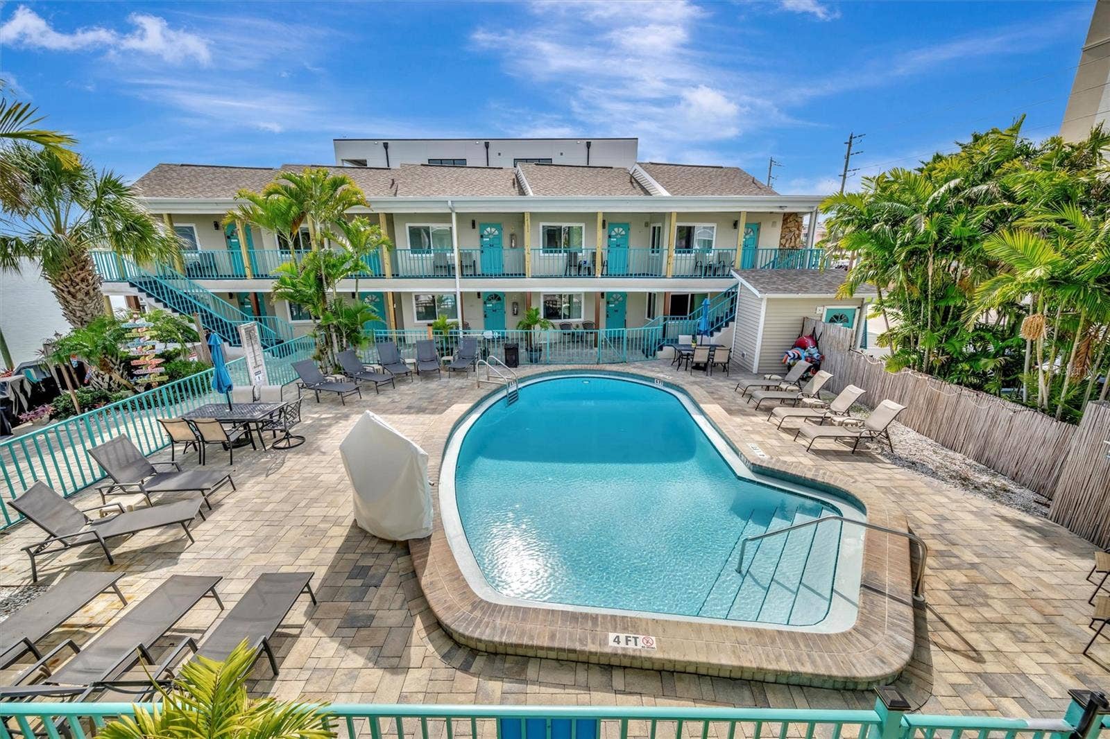 673 BAY ESPLANADE, #204, Clearwater Beach, FL 33767 673 BAY ESPLANADE, #204, Clearwater Beach, FL 33767