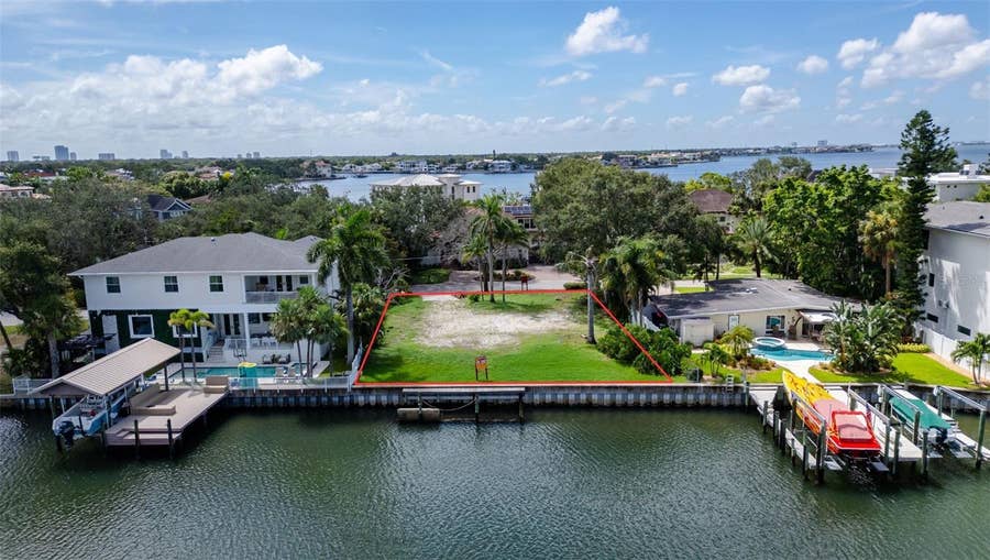 Property photo for 52 SANDPIPER ROAD, Tampa, FL