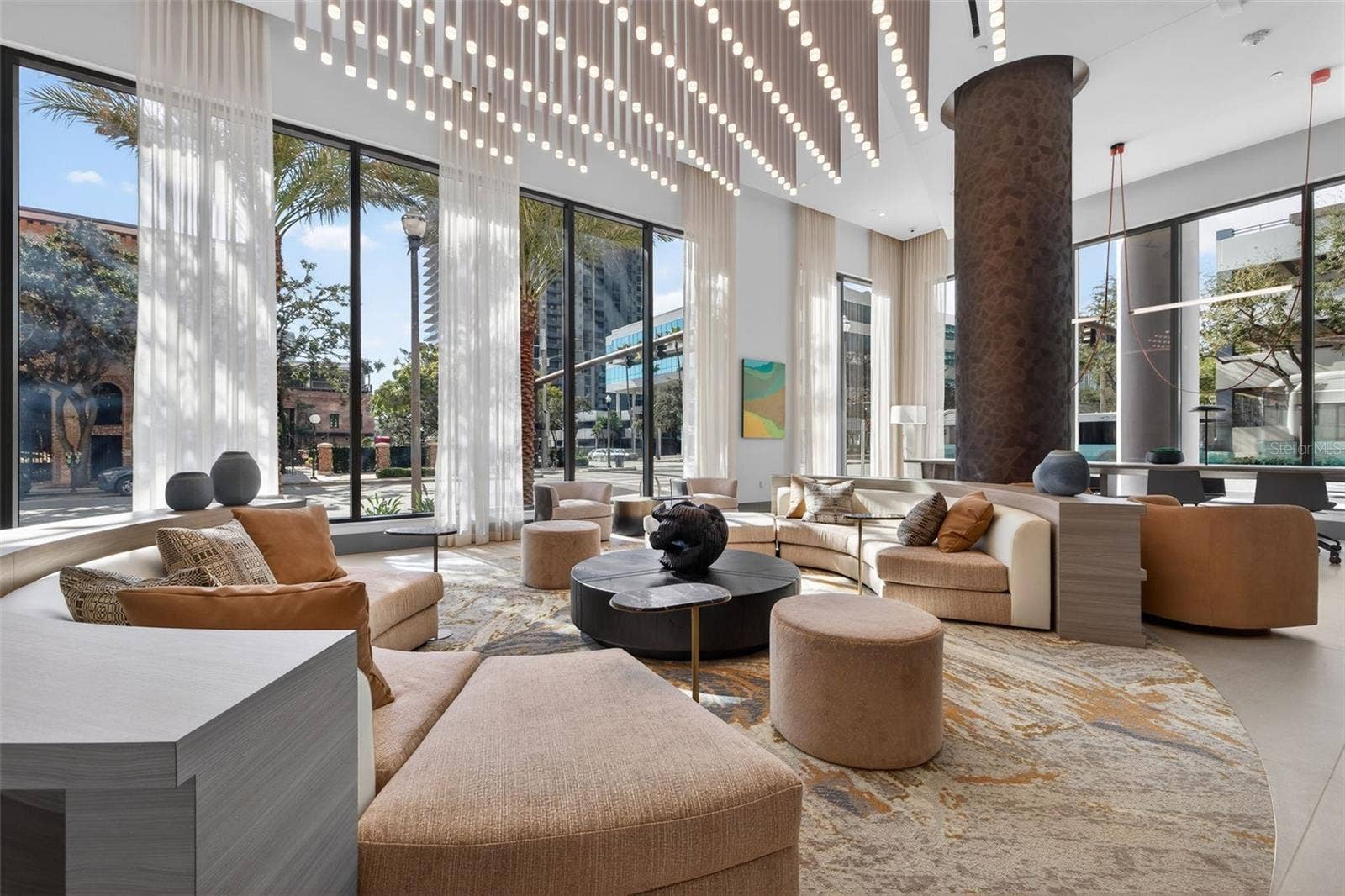 275 1ST AVE S, #2706, St Petersburg, FL 33701 Lobby Area