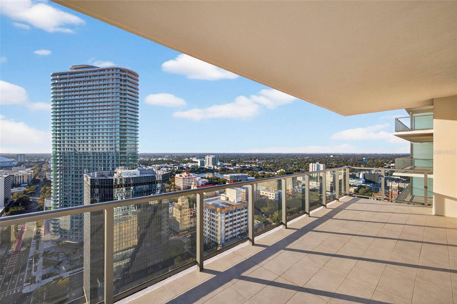 275 1ST AVE S, #2706, St Petersburg, FL 33701 North/West Exposure Great Room Balcony