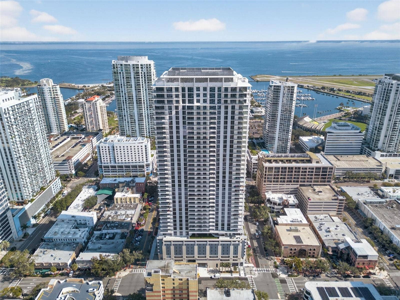 275 1ST AVE S, #2706, St Petersburg, FL 33701 275 1ST AVE S, #2706, St Petersburg, FL 33701
