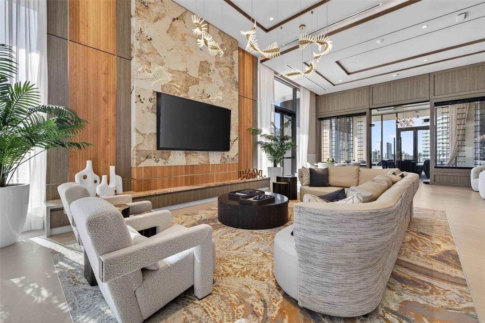275 1ST AVE S, #2706, St Petersburg, FL 33701 Clubroom Sitting Area
