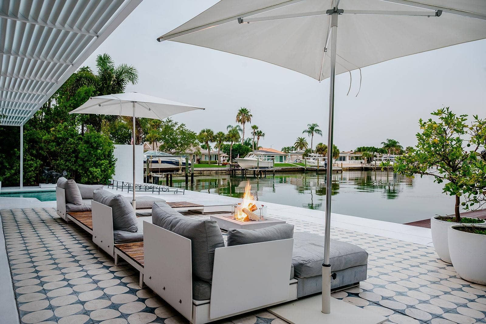 440 64TH AVENUE, St Pete Beach, FL 33706 440 64TH AVENUE, St Pete Beach, FL 33706