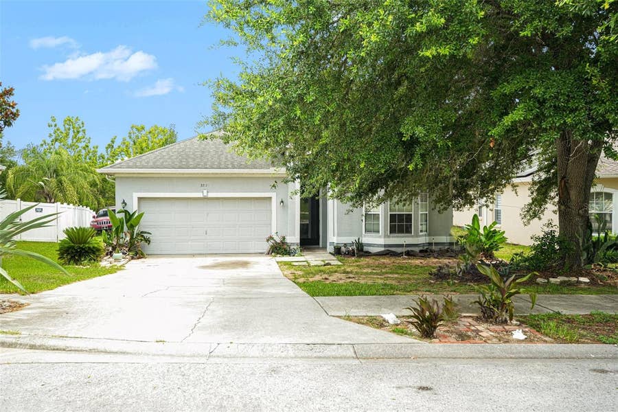 Property photo for 37110 HIGHLAND BLUFF CIRCLE, Dade City, FL