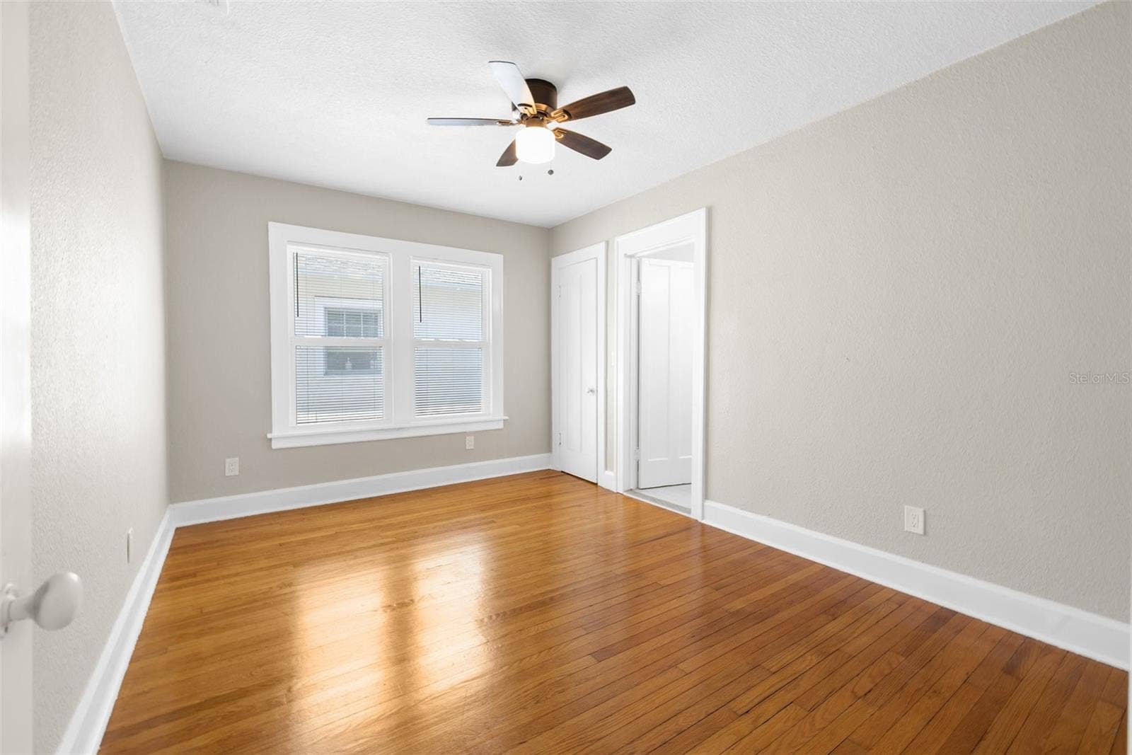 781 31ST AVENUE N, St Petersburg, FL 33704 781 31ST AVENUE N, St Petersburg, FL 33704