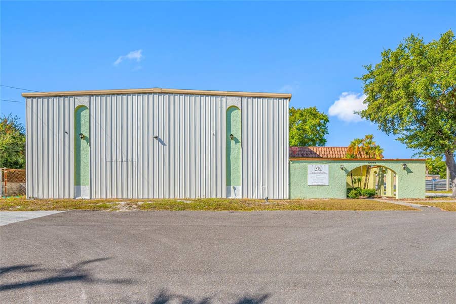 Property photo for Tampa, FL