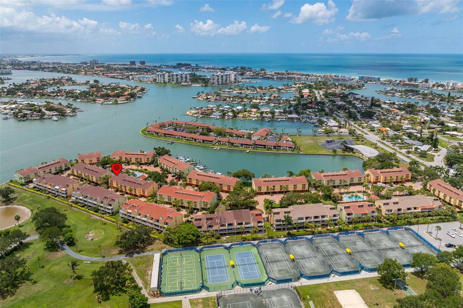 533 SANDY HOOK ROAD, Treasure Island, FL 33706