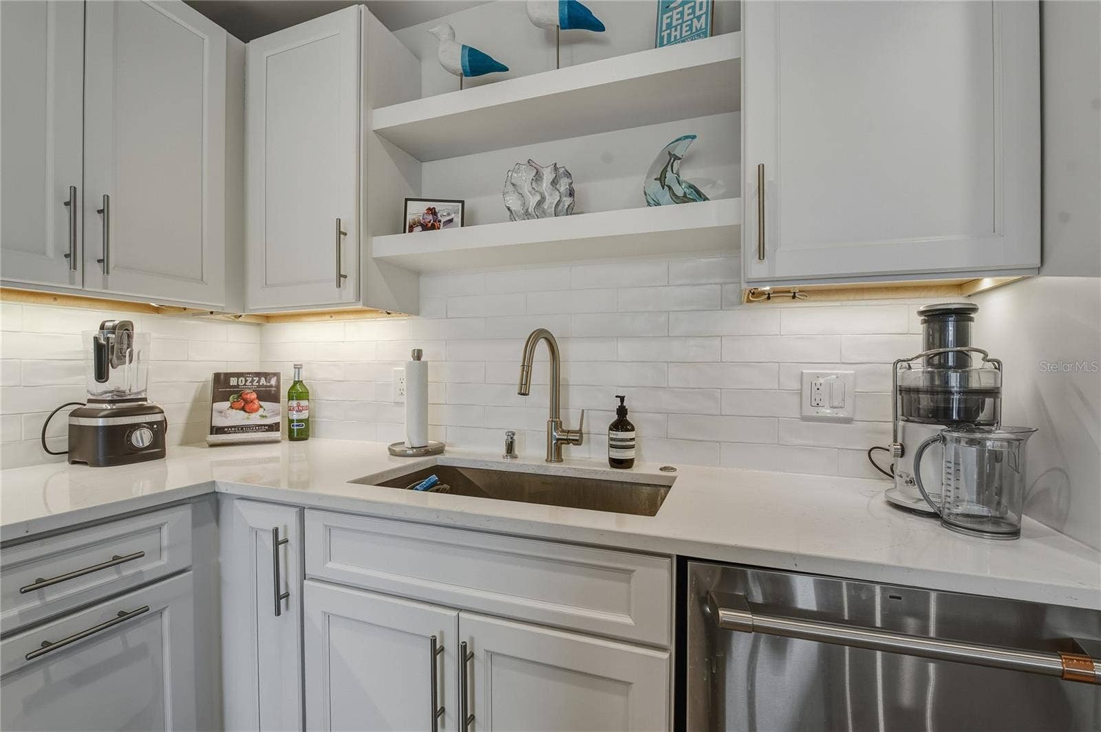 920 N OSCEOLA AVENUE, #307, Clearwater, FL 33755