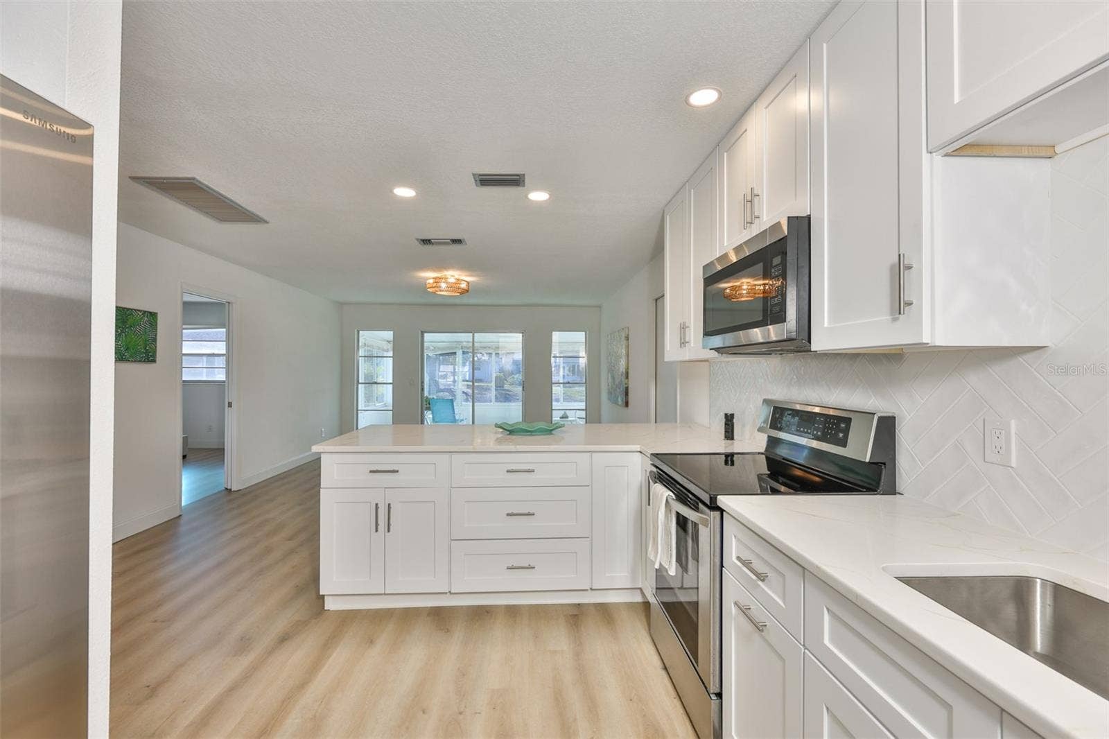 325 GREEN MANOR DRIVE, Sun City Center, FL 33573 325 GREEN MANOR DRIVE, Sun City Center, FL 33573