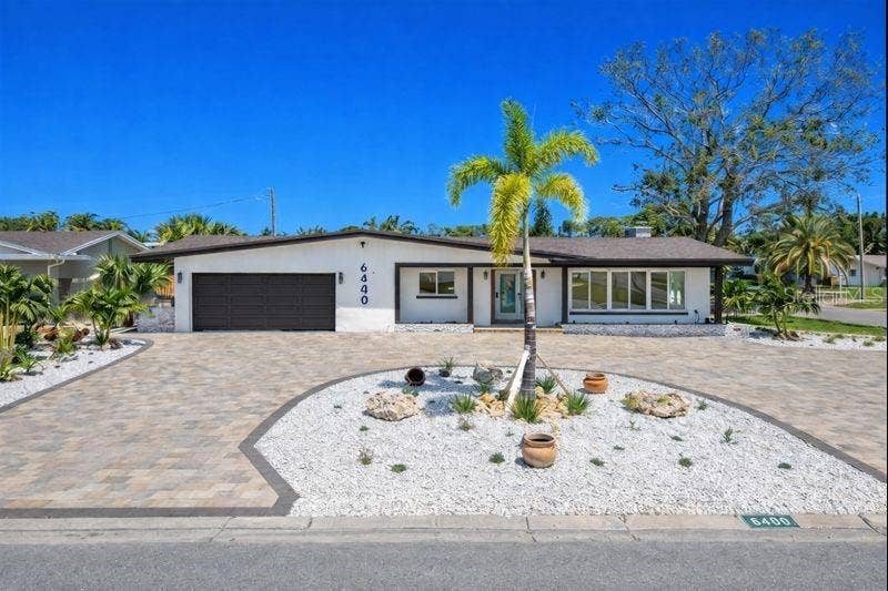 Property photo for 6400 MOCKINGBIRD WAY S, St Petersburg, FL