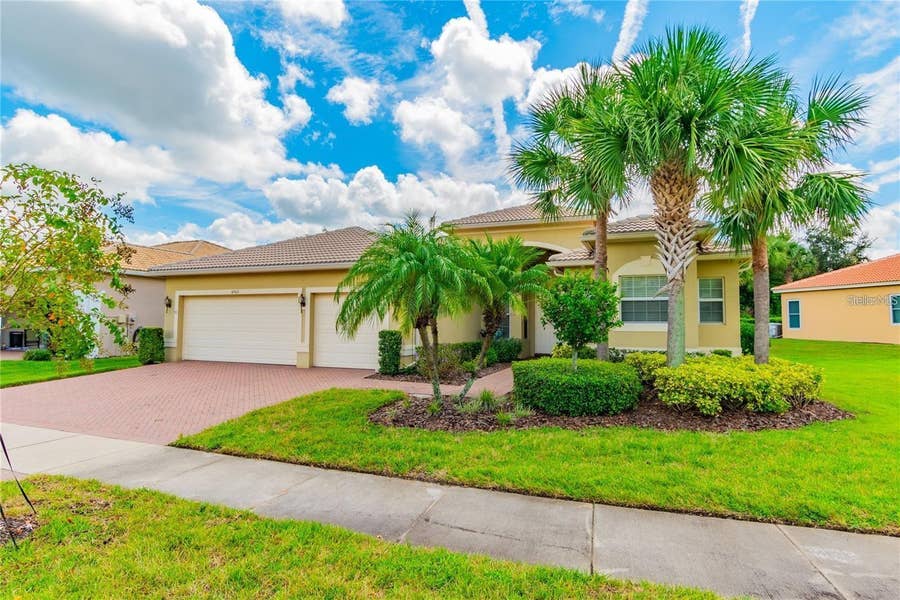 Property photo for 4963 SAPPHIRE SOUND DRIVE, Wimauma, FL